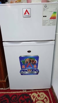 ثلاجة صغيرة • جديدة