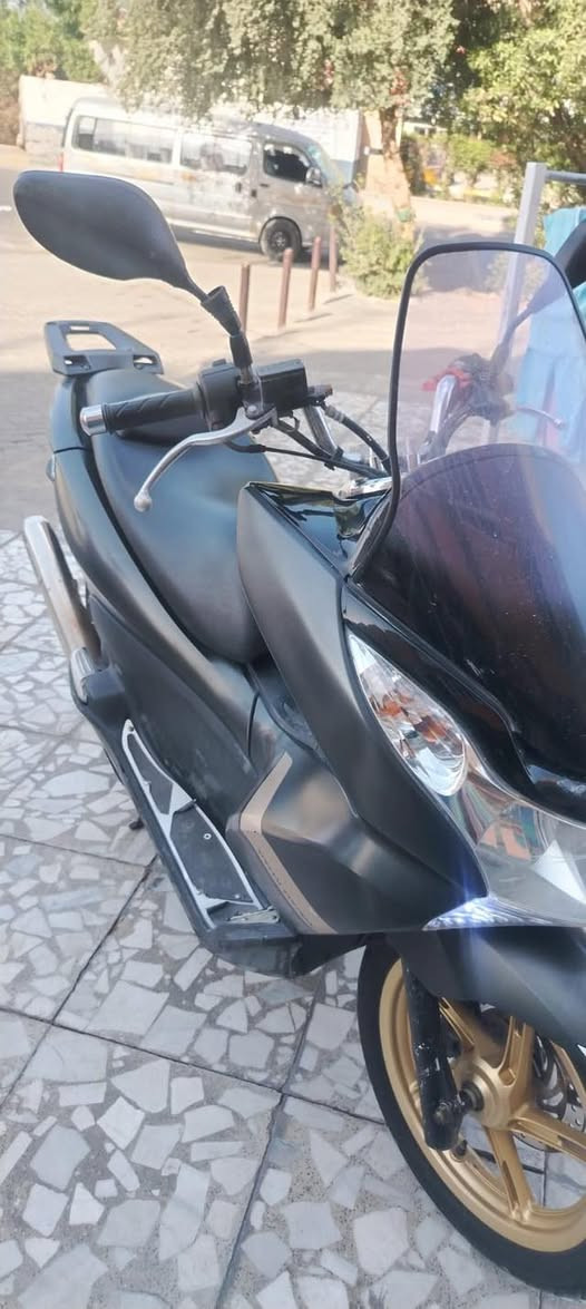 ‏سلام عليكم PC الأول للبيع محرك 125 رياضية حساس سحاب شغال ماشية 44 سعرها 12 ورقة ونص بي مجال ***********بسيط عنوان بغداد رقم الهاتف
