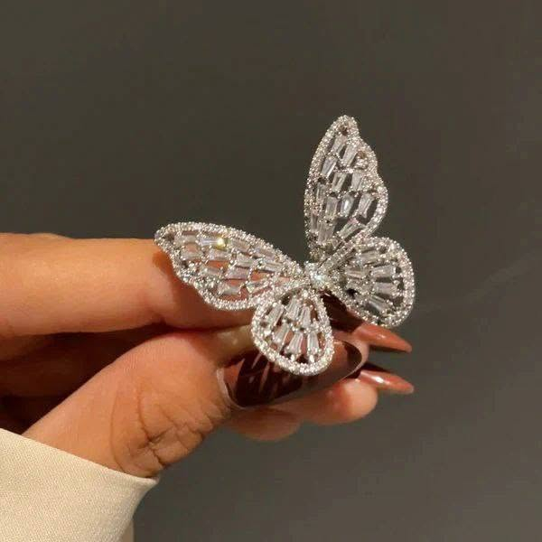 🦋 خاتم فراشة 🦋

خاتم الفراشة النازك ✅
موديل حديث 💕
✨مرصع بأحجار الزاركون
✨طلاء ثابت بجودة عالية
✨غير قابل للصدأ
✨يرهم على جميع القياسات 

السعر؟؟
🚘 يوجد خدمة توصيل لجميع محافظات العراق


**إذا كنت صاحب هذا الإعلان وتريد حذفه لأي سبب، رجاءا أرسل رسالة إلى الدعم الفني**