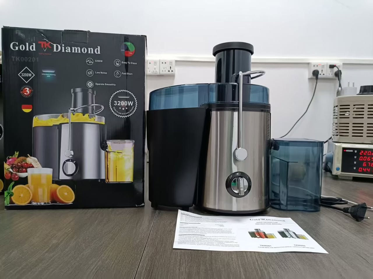 عصارة جزر 🥕 اصليه 
تعزل العصير عن القشور و البذور 
البيع جمله فقط 

العنوان 
بصره تنومه
*********** عبدالله واتساب 
*********** عبدالله واتساب
