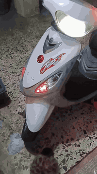 سلام عليكم دراجه ماكس منغولي دراجه سأله 3 اشهر من طالعه من الوكيل رقم الهاتف *********** سعر دراجه 800 وبيه مجال للشراي
