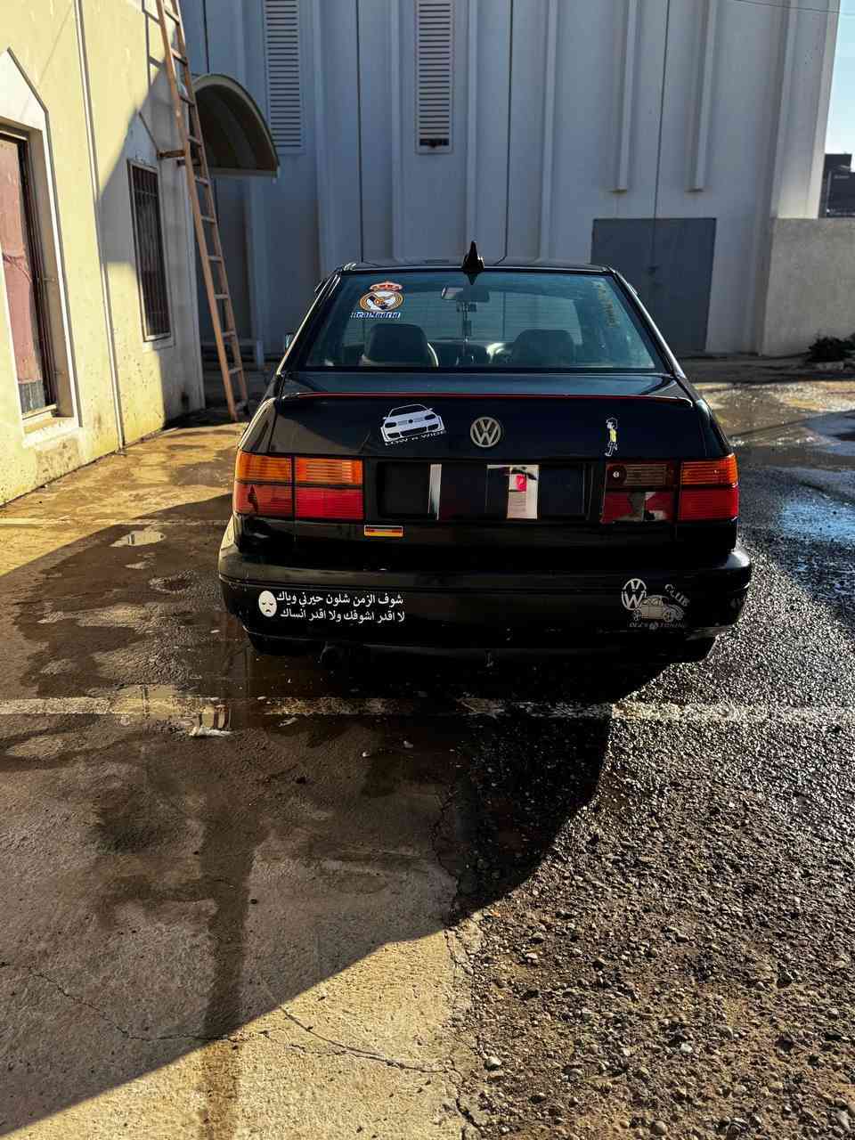 السلام عليكم .. للبيع كولف فينتو  موديل 94لون اسود السياره جديده بمعنى الكلمه
كلشي بيها شغال كير محرك شرط 
محرك 2000 كير اوتو 
تبريد ثلج كهربائياتها كلها شغاله شرط
صدر جديد ادامه كامله جديده مسويلها 
داخلها كلش نظيف كشانه جلد 
زنون عالي ناصي
تريد تحويل او وكاله رقم بغداد 
سعرها 54 وبيها مجال حك الجيه
مكاني بغداد - ابو غريب - الزيتون
***********
