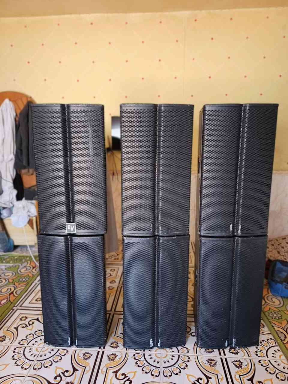 سلام عليكم 
لبيع أو مراوس بجهاز تندر 3000
جهاز دينكورد 1000 مستخدم
سعر 400
سماعات إيفي امتياز (أم شريحة) 
عدد 6
سعر الزوج 525
شرط الشرط
ما عده سماعه وحده عاطله

***********
***********
