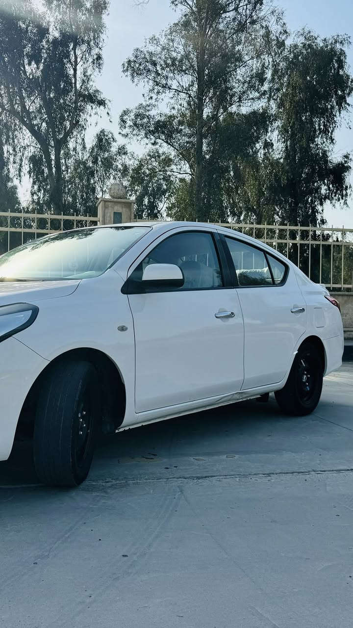 السلام عليكم
نيسان صني هندي 2023 
بدون صبغ 
(بيها تعديل بارد جاملغ الخلف تحت قبغ البانزين فقط
وبيها بخصة بالدوسة مبينه بالصور )
ماشية 37000km
رقم اربيل 
مكان السيارة موصل /ايسر
للاستفسار الاتصال على الرقم
0781 129 3616
السعر 121
