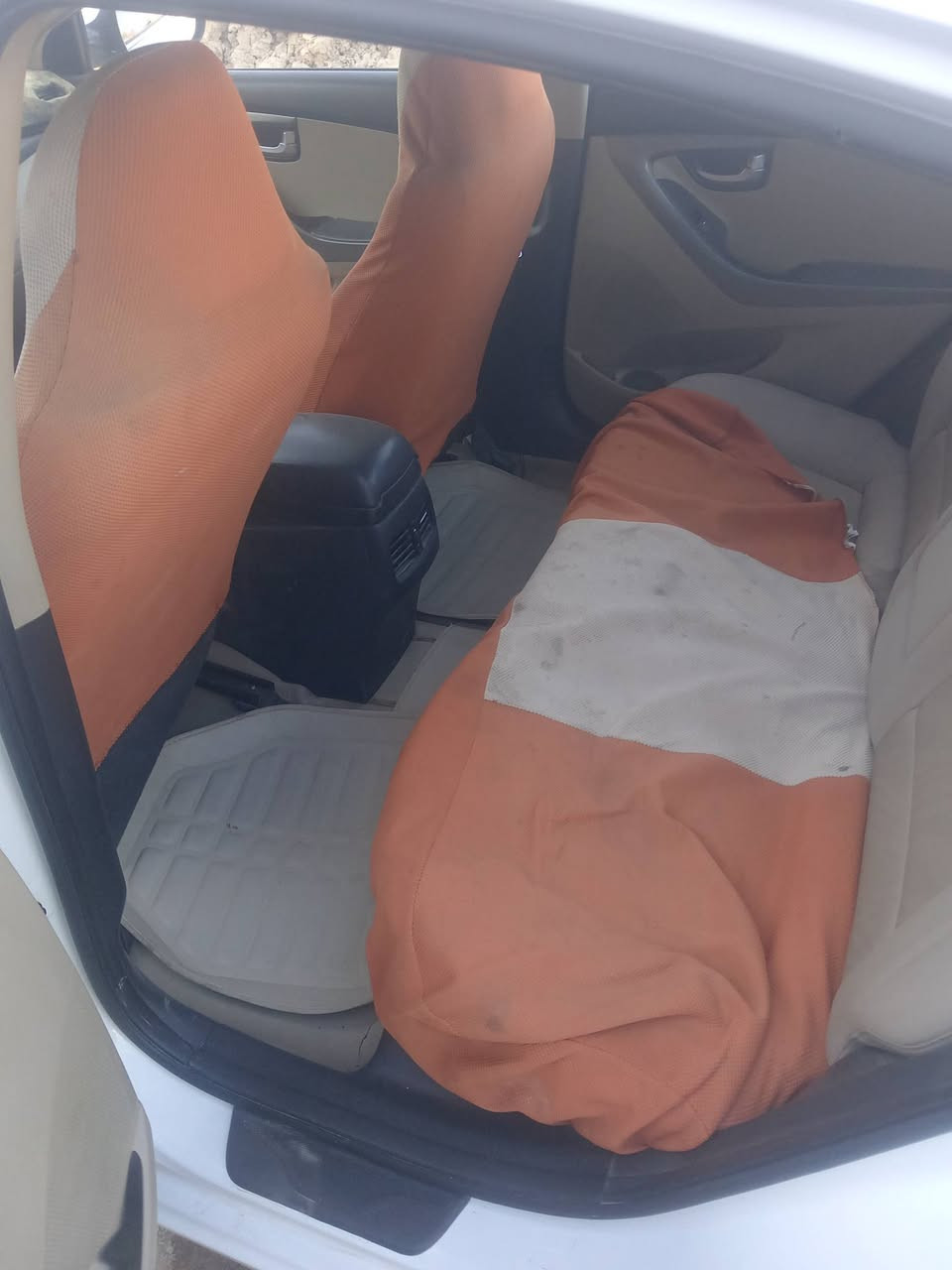 سلام عليكم النترا للبيع مديل 2016بسمي رقم نكليزي محرك كير كفاله محركه 1800دوش تحويل
ثاني يوم لستفسار ***********
