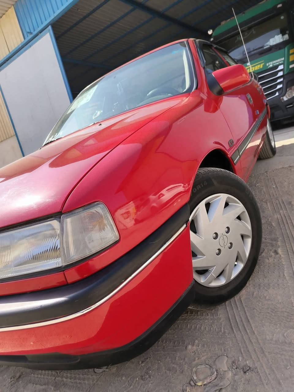 فكترا حجم 20
اللون احمر 
الموديل91
مصبوغه حزام جماليه فقط( صبغها درجه اولى)
رقم انكليزي
السياره باسمي
شرط التحويل فقط
كشنات جديده +ارضيات
كير +محرك شرط 
طخم جديد 
تايرات جديده 
باتري جديد
وايرمنه كلها شغاله
نظام ABS
قفل مركزي  
سياره متعوب عليها مال بيت
كابون بانزين بيها  
سياره جديده واحلى من الصوره 
مكان السياره موصل
للاستفسار ***********

