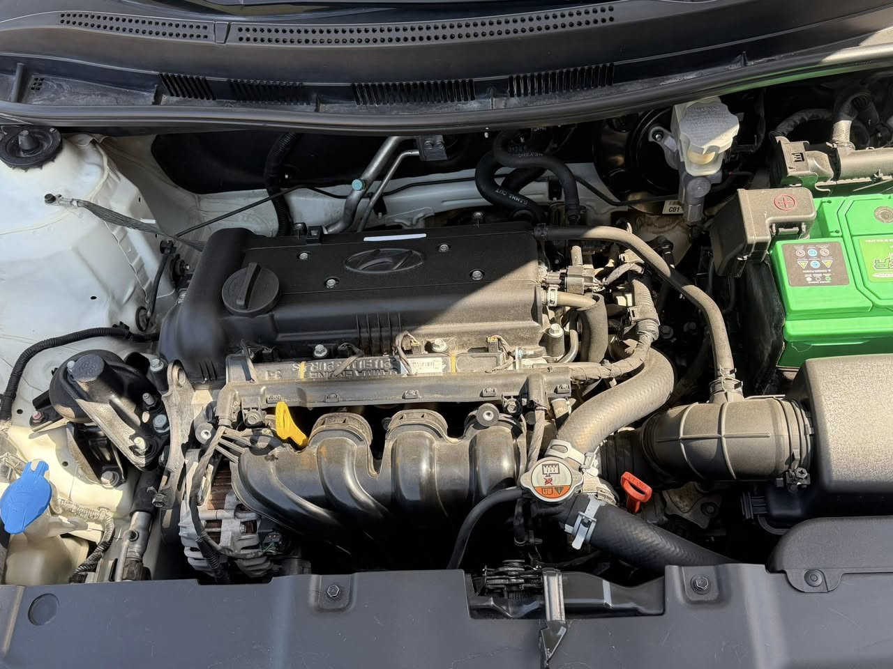 السلام وعليكم عندي اكسنت 2016 مكفوله فول مكان السياره السيديه السعر 120 $ ***********
