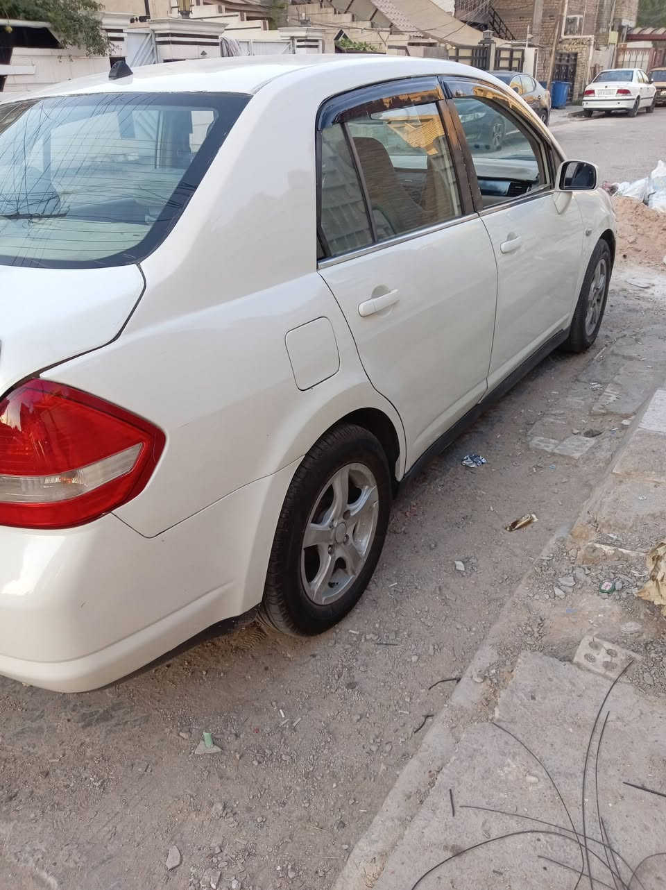 نيسان تيدا 2006
رقم بغداد انگليزي بأسمي هزه جديده صبغ عام

مكينه وكير حاوية لك  وتبريد ثلج خير من الله

تخم تاير جديد كهربائيات كله شغاله لايت لد شمسي
باتري جديد نوزلات وبلكات ومجاول وعبوة بنزين كله جديد ادامه كامله سياره ناعمه وسريعه ترايها كلش حلو
مكاني بغداد حي الجهاد سعر 60

***********
