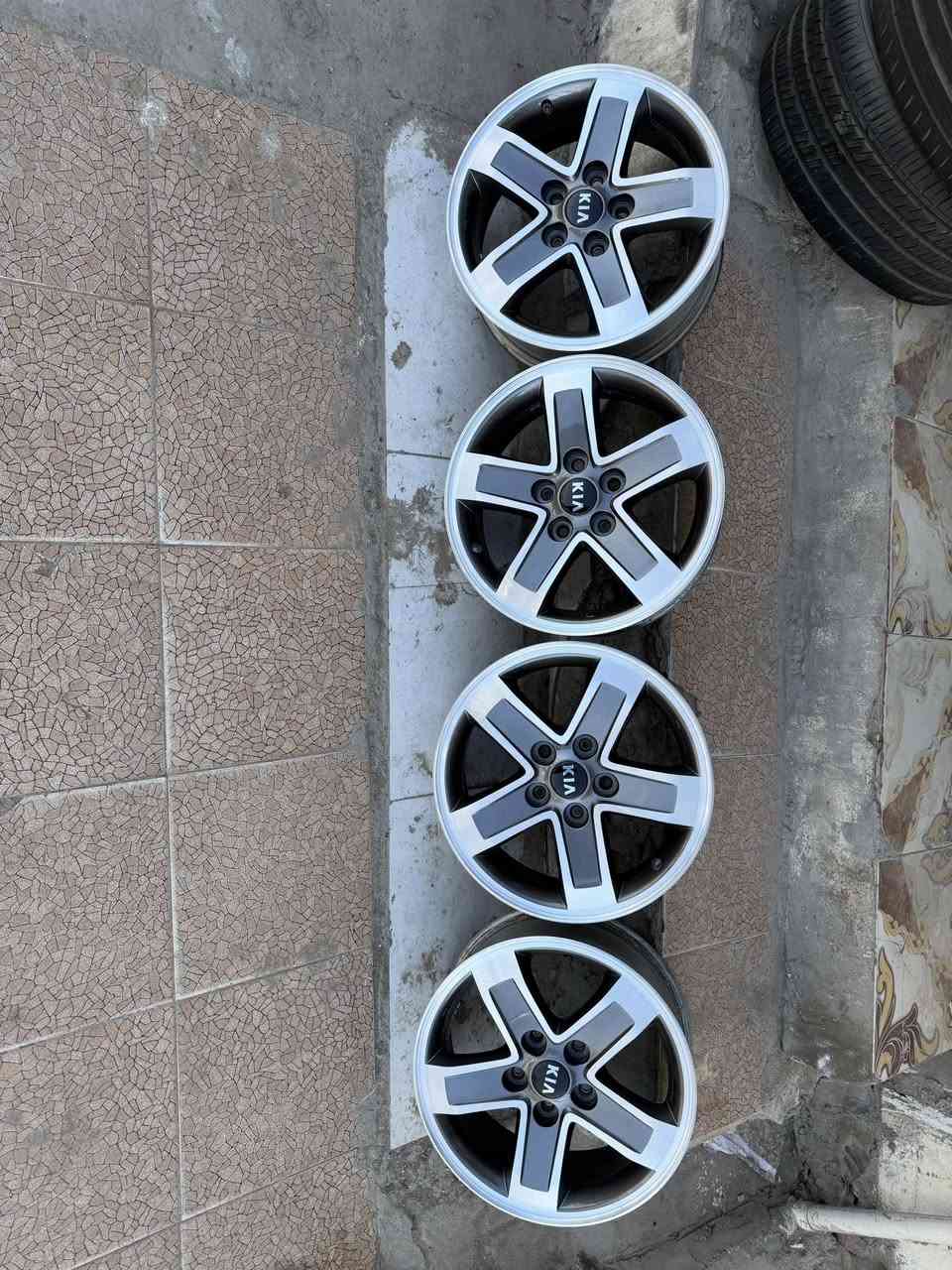 ويل كب حجم 16 اصلي بيع او مراوس ***********  بصره قرب جامع الكواز
