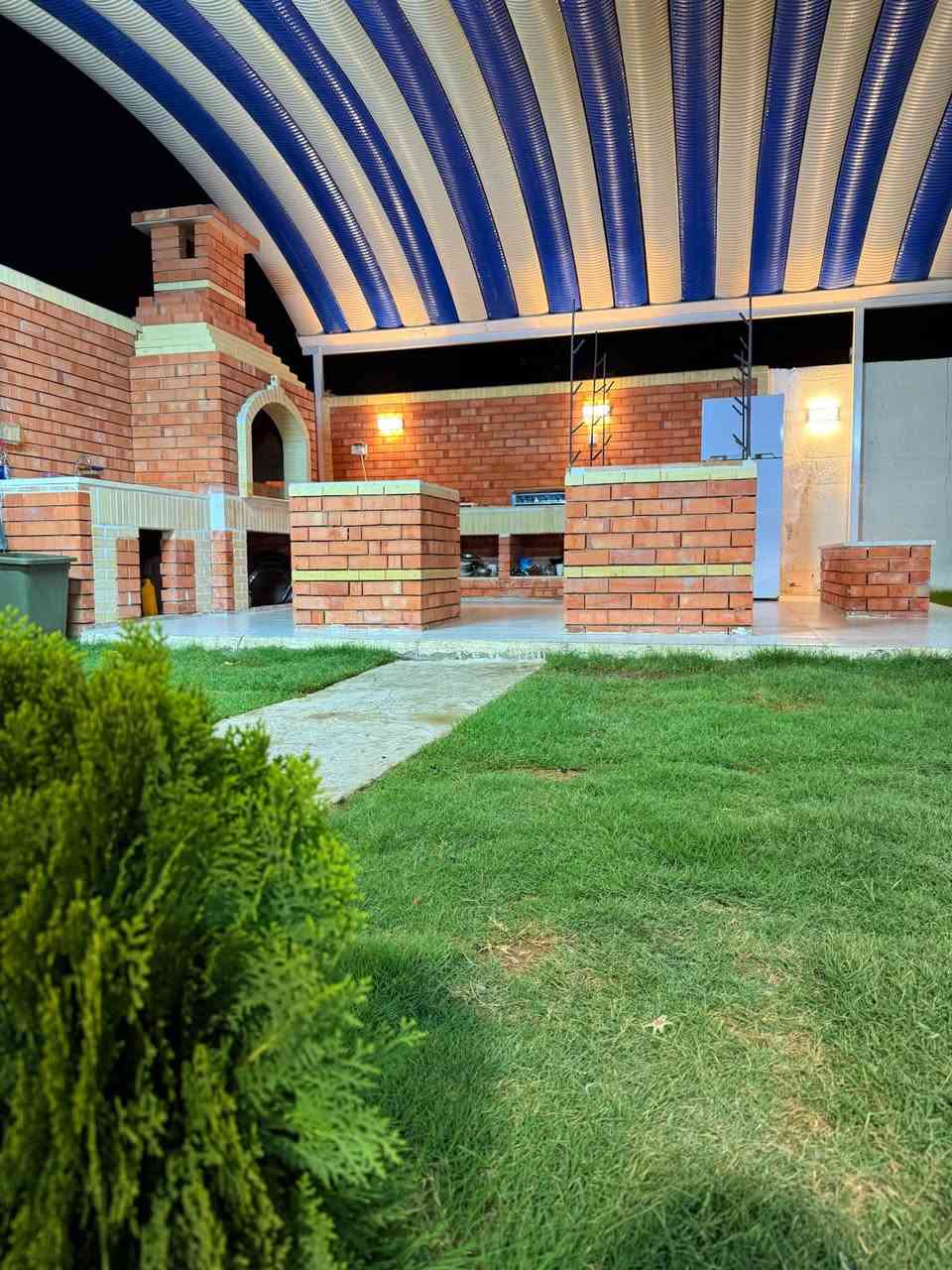 يتوفر جمعة
صباحي+مسائي
***********
***********
