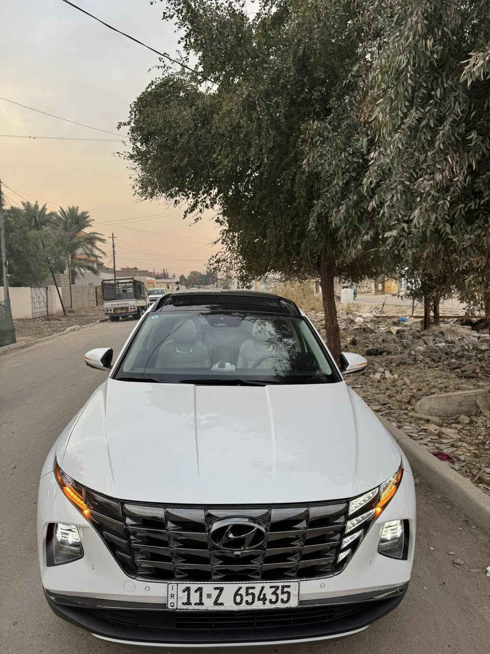 السلام عليكم 🫡
هونداي توسان موديل 2024 لمتدد فولل
السياره 3 انضمه هايبرد بانزين كهرباء ⚡️ 
السعر 230 وبيه مجال للشراي 
4 كامرات 360 دواره إشاره بلمري 
.بصمه وبنرومه جلد ابيض لد وزنون
.كشن كهرباء ⚡️ صفحتين تتفئه تبريد
. حساسات بلكامل ردار امامي خلفي جانبي
السياره فولل للخير للخير 
. حادث امامي بنيد فقط بنيد صبخ
. ليبل واحد بدون تبديل اي قطعه 
. ماشيه 20 الف مايل 
صور حادث مرفوقه اي استفسار خاص
العنوان بغداد جسر ديالى القديم 
هاتف ***********
