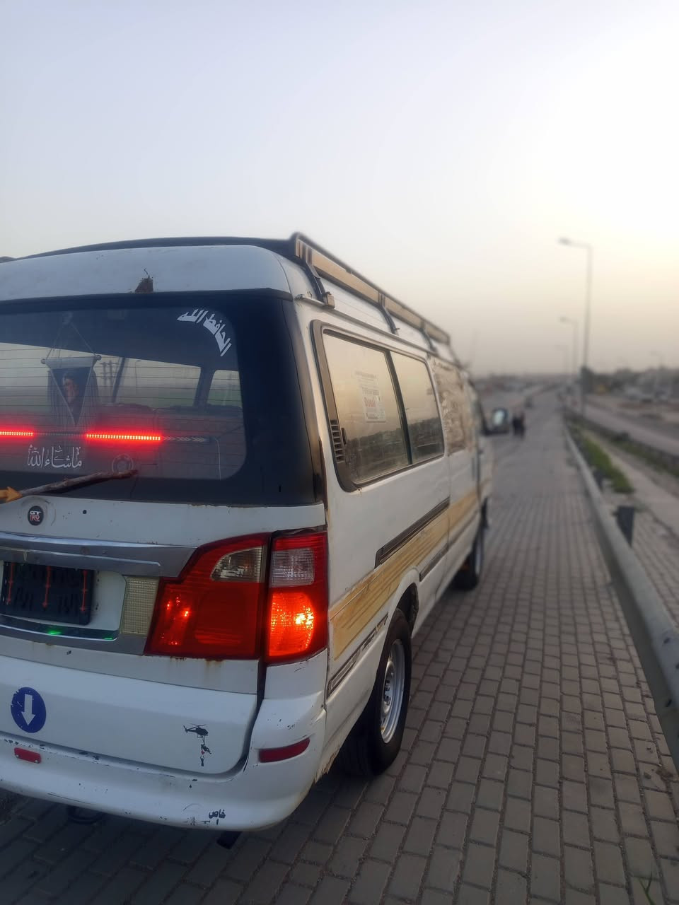 السلام عليكم اعيد نشر بسبب وعود الكاذبه اقره المنشور للخير فتون9جامات الباب شديتهن كشر بلادي سياره جاهزه مكينه جديده كير رابع يفلت فقط اكسن مكفول شواصي نضيفه ابيع موصليه مالي علاقه بكلشي تخم تاير باور كرهبائيت كله شغاله ربع مذب عليه مراوس حسب القناعه سعر 23قفل باتري ودينمه وراديتر وسلف شرط حاويه ملاحضه سله مو وياههه وسياره شوفت عينك مكاني واسط صويره شراي اتصل ***********
