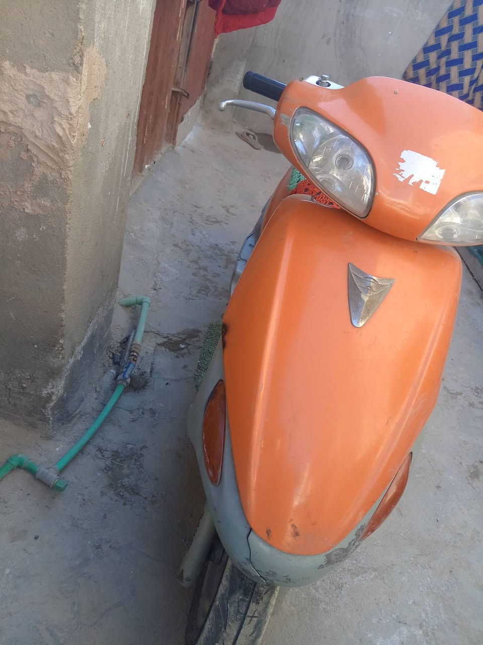 دراجه سيام ياباني ١٤٠ مكينه حلوه سعر ٢٥٠ بيه مجال قليل رقم *********** مكان كوفه شارع المعمل
