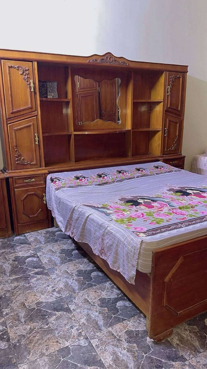 @السلام عليكم غرف حطاطه البيع سعر مليون ونص وبيهه مجال الي يريد يدخل خاص العنوان


**إذا كنت صاحب هذا الإعلان وتريد حذفه لأي سبب، رجاءا أرسل رسالة إلى الدعم الفني**