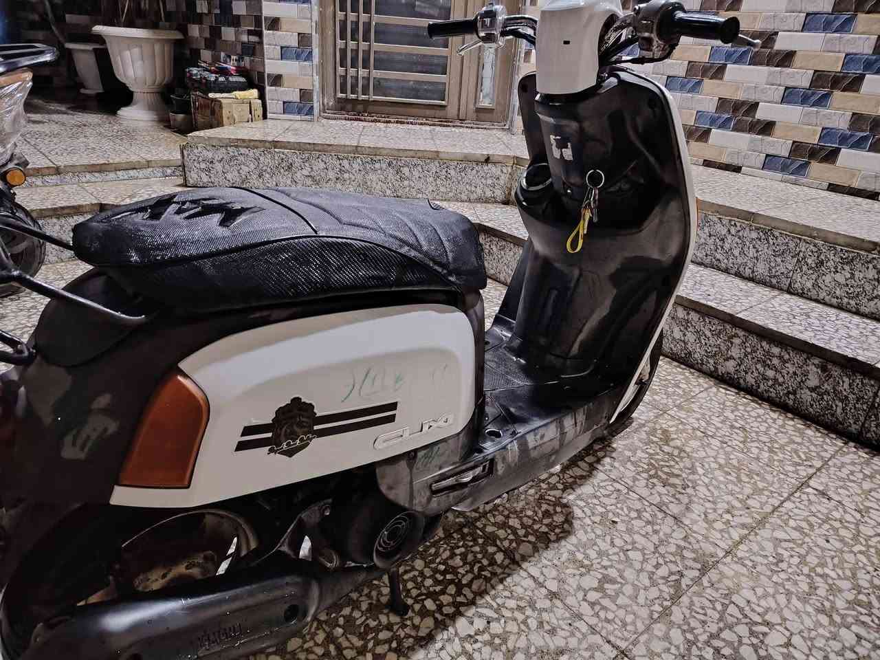 السلام عليكم دراجه بوليس كفاله عده الباتري كالشي شغال شلعه ومعدل السعر 700 الف وبيهى  مجال شي بصيط مكاني كربلاء الحر *********** ما متواجد مازنجر اتصل ( المو شراي لايخابر)
