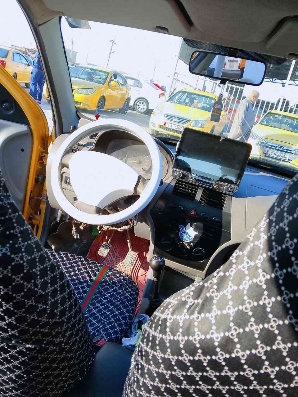 السلام عليكم طيبه مديل 15 السيارة كفالة بيها فقط جاملغ صفحة الصدر كير ومكينه كفالة تبريد ثلج السيارة معروضه 38 وبيها مجال ما متواجد على الخاص هاذا رقم تلفوني ***********
