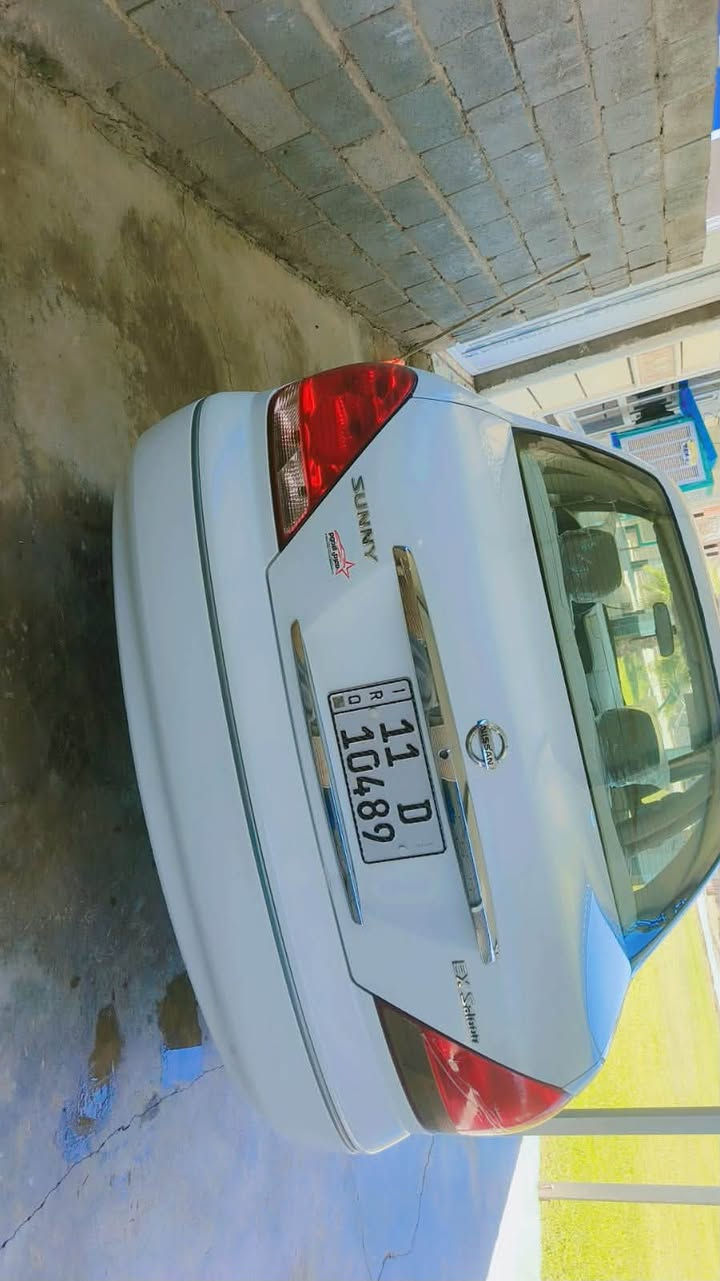 السلام عليكم نيسان سني شبه زيرووو ماشيه 61 اصل
محرك 1800 اسود 
سياره كفاله عامه  لا صبغ ولا بارد ولا تعديل سونار موجود 
رقم بغداد بسمي دولي 
مكاني بابل حله نادر 
***********
