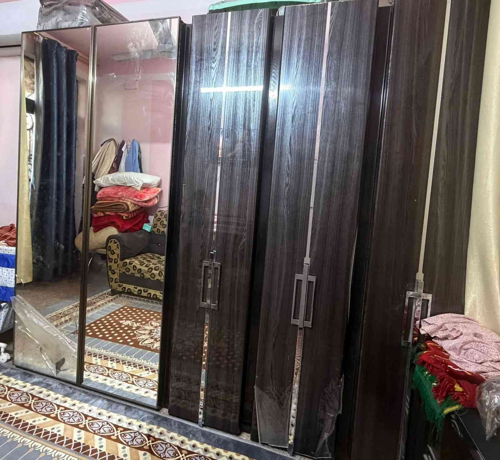 غرفة نوم مستعمله 7 قطع تركي باب اول  سعر 700
بغداد 7 ابكار
***********
