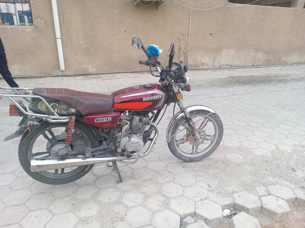 السلام عليكم ماطور للبيع موديل 21 رمادي شارع 20 سعر 550  ***********
