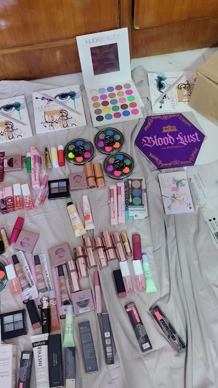 سلام عليكم شلعه للبيع 
الي يريده يجي خاص


**إذا كنت صاحب هذا الإعلان وتريد حذفه لأي سبب، رجاءا أرسل رسالة إلى الدعم الفني**