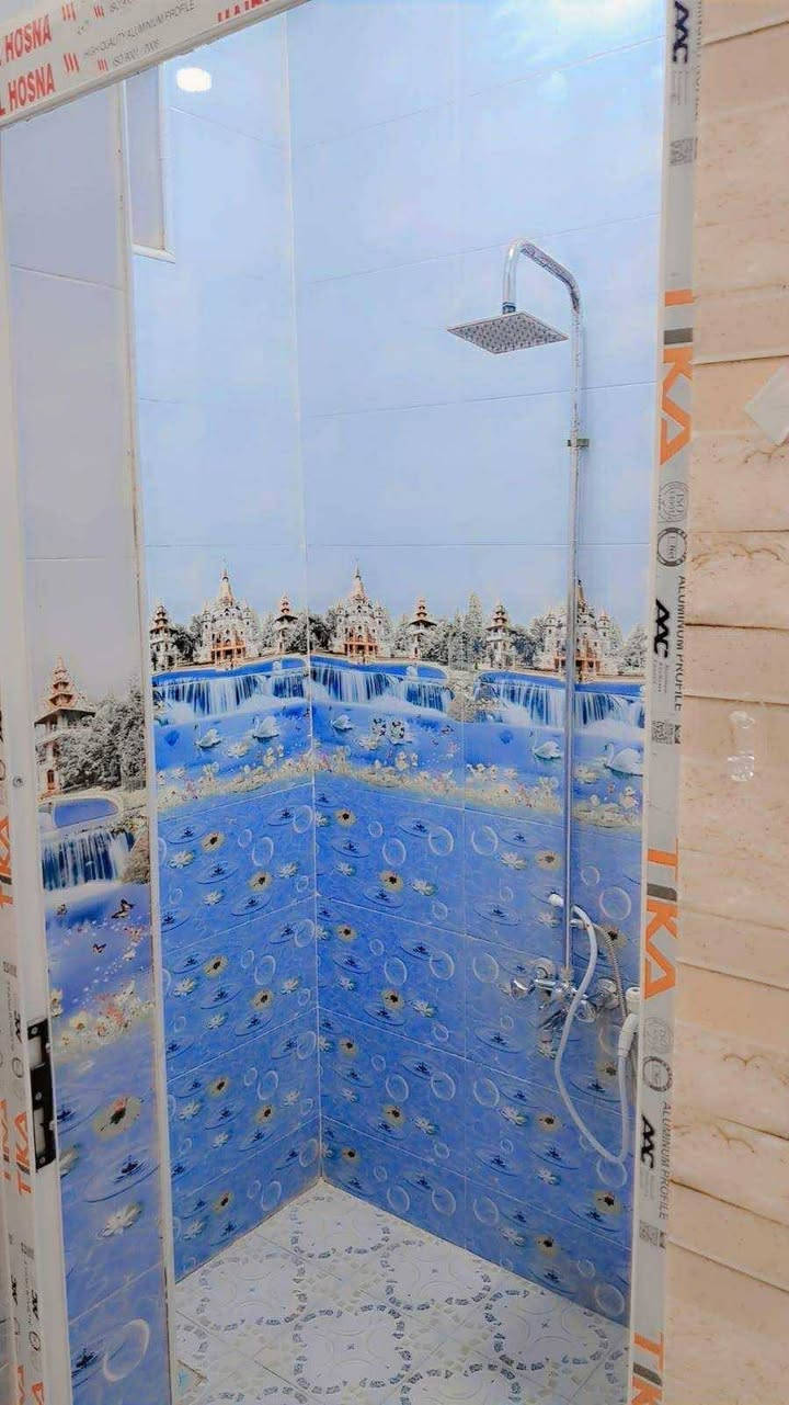 مشتمل للبيع مساحه ١٠٠ م شارع رئيسي مو فرع  خدمات كامله بناء حديث سنه ٢٠٢٣العنوان بزين القوس خلف مجمع الشهيده اسراء والسعر مناسب لا محجوز ولا مرهون الشراي يتصل***********
