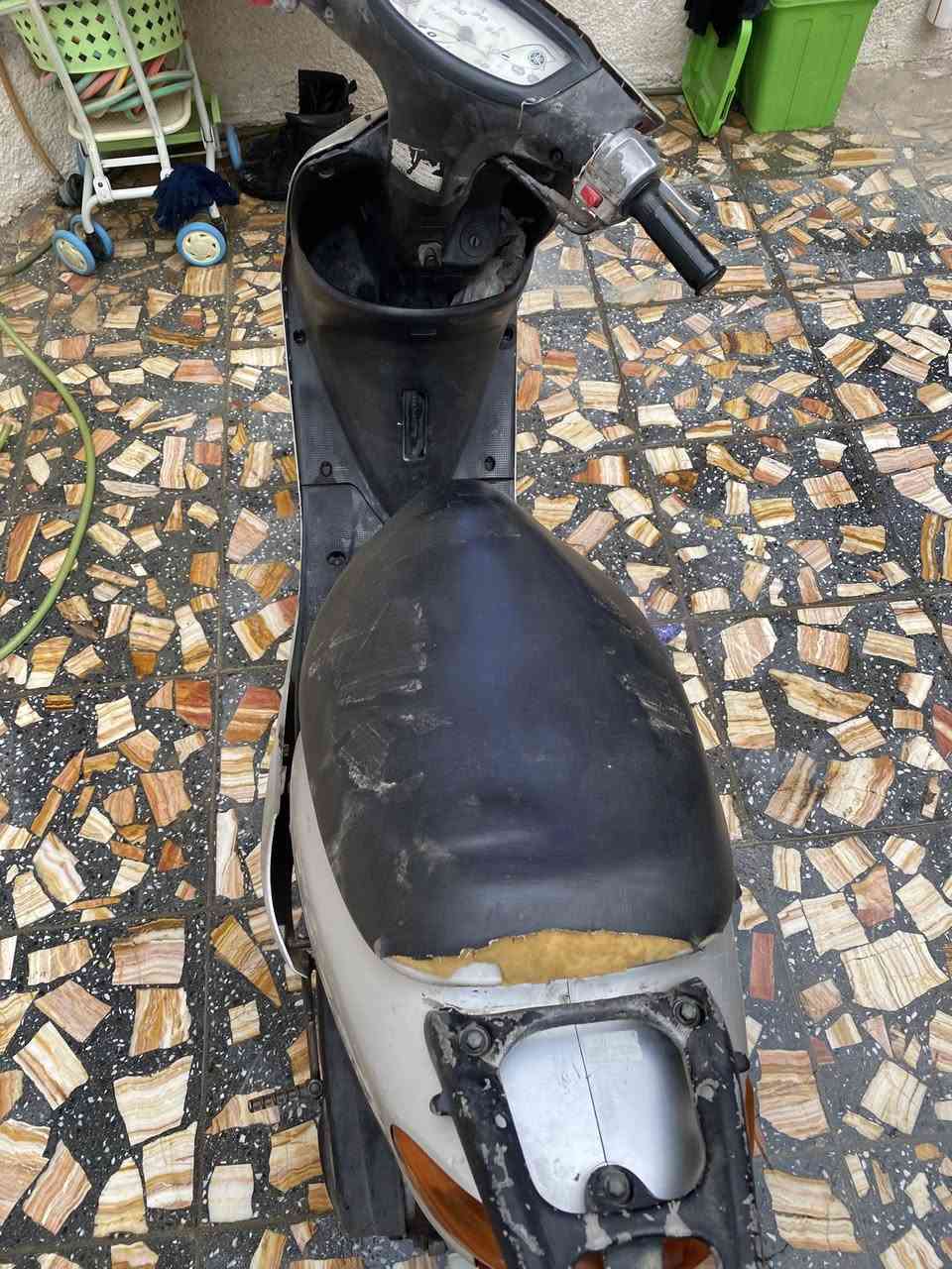 سلام عليكم دراجه عصفوريه نضامه80/100ومحرك خير من الله وكهربائيات شغاله كله دراجه كلشي ماناقصه السعر 250وبيه مجال لشراي رقم تليفون ***********
