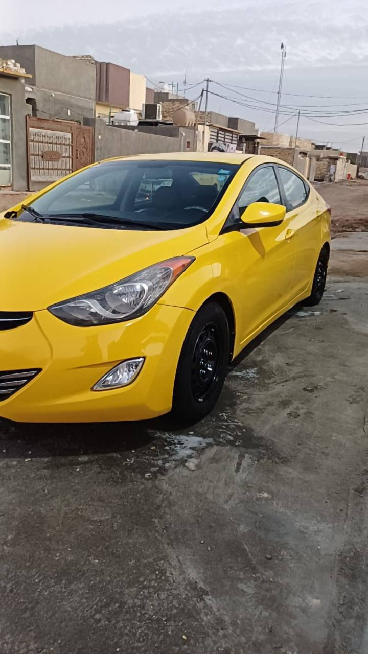 السلام عليكم النترا مضلع ٢٠١٢ هيئ وغرامات صفر سنويه جديده رقم انكليزي واسط  بسمي  بيه جوملغ امامي حداديه تخم تاير جاهزه سياره كل نقص مابيه مكلف بنشر ***********
