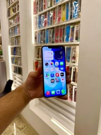 أيفون 11 برو ماكس نضافه 100/100 جهاز مفول تفول مبدل فقط شاشه اصلي إذا ...