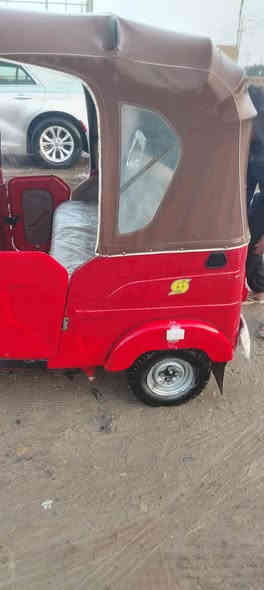 سلام عليكم تكتك للبيع 21شهر 11مكفوله رقم وسنويه تحويل ثاني يوم رقم بصره سكن ناصريه سعر 6800وبيهه مجال نتصال عله رقم ***********
