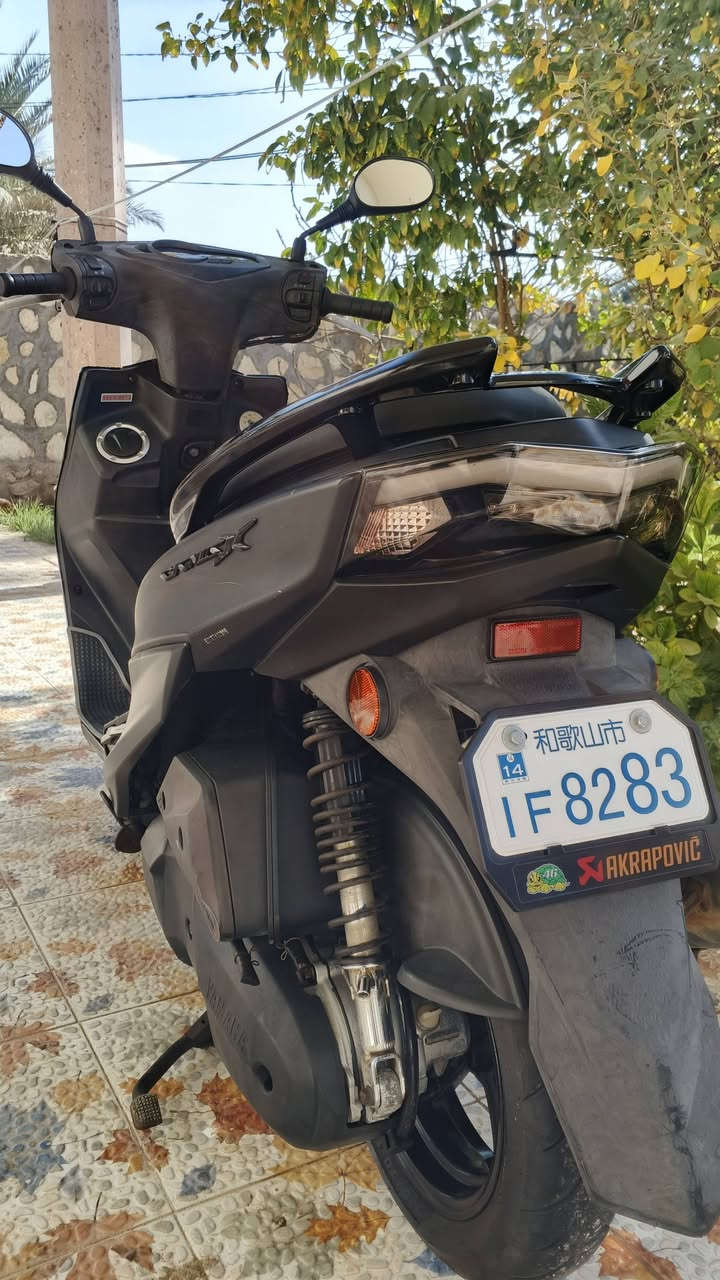 للبيع
سكنكس شمعة موديل حديث 2017 صار اربع ايام من طالعة من الحاوية السعر 11 ورقة المكان الديوانية 
*********** اتصال واتساب
