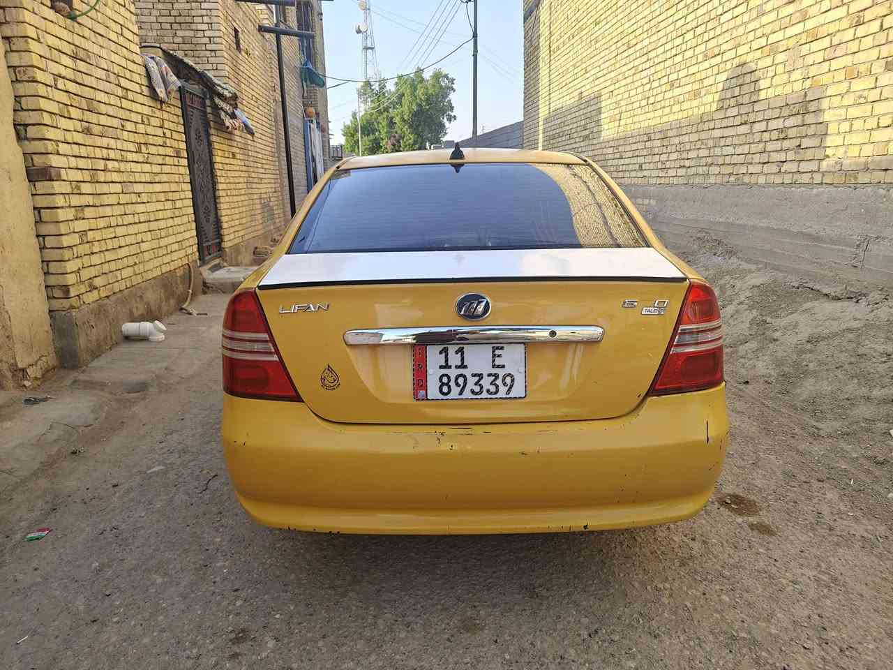 السلام عليكم ليفان للبيع مديل ٢٠١٣ سياره محور كورله كير اوتماتيك دخلها نضيف كشرها حلو رقم جديد خط وبحث 
مكان السياره ناصريه للاتصال ***********
