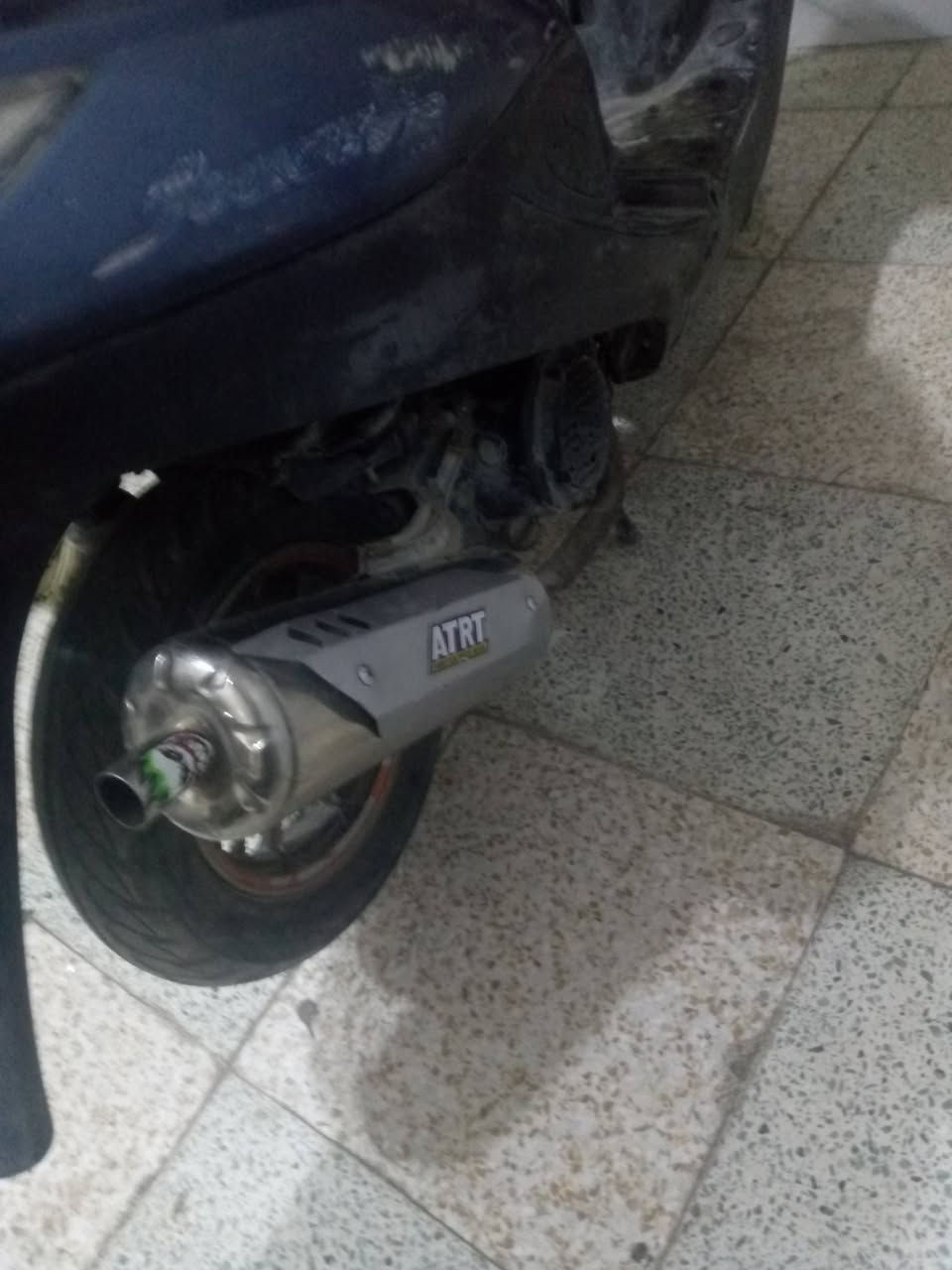 سلام عليكم دراجه كامكو نقص عقل ابيع كوم حديد السعر 150مكاني بغداد الشعله شارع أبو  هاتو رقم ***********وبيه مجال
