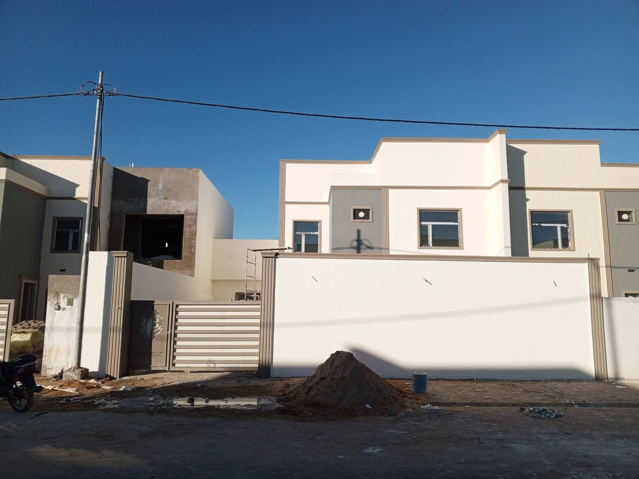 مستعدون لصبغ الدور بأحدث الأصباغ
وتصليح الجدران ومعالجة الرطوبة
والأملاح طلس وصبغ جبسن بورد
للاستفسار  ***********   واتساب
