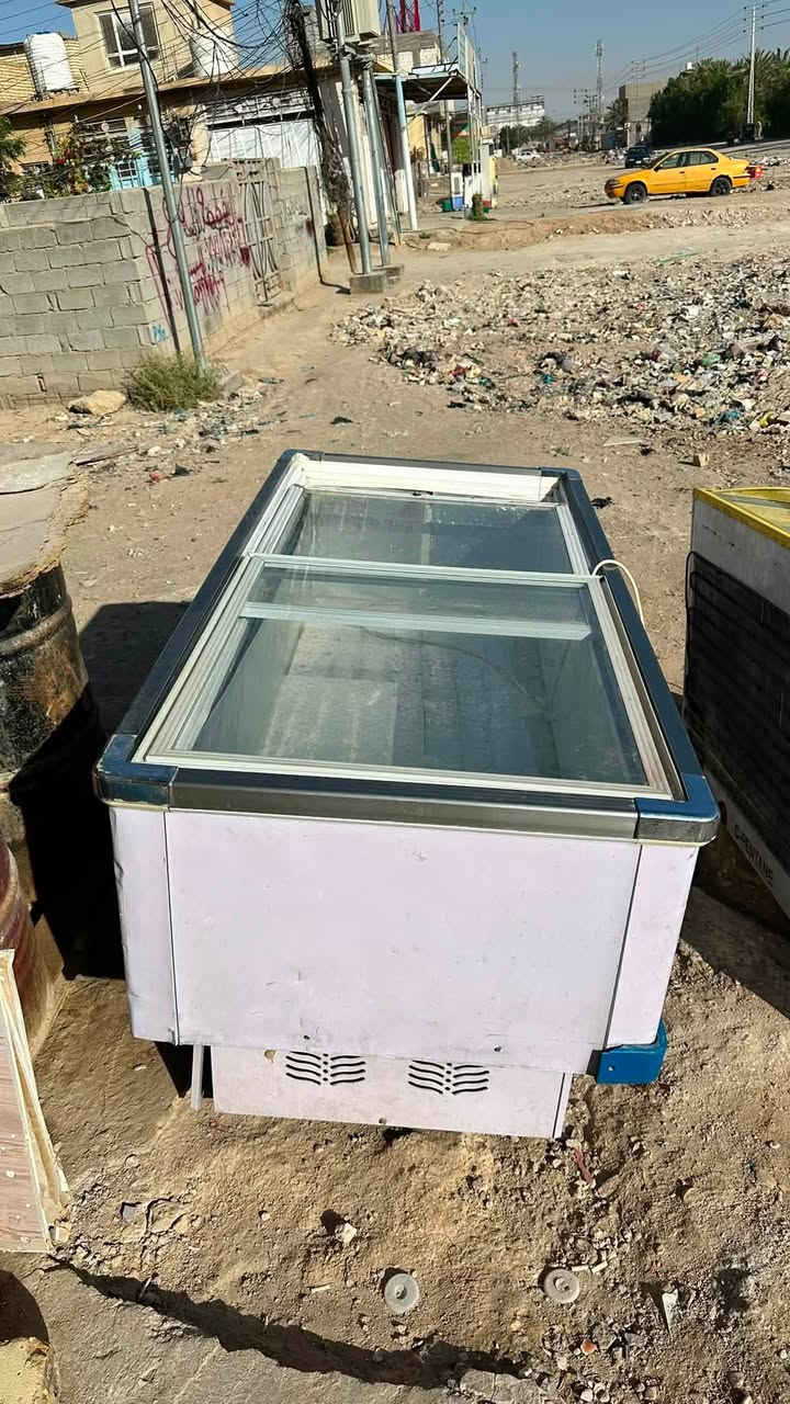 عارضات للبيع البيضه بيها ليك فقط 150 نهايات
والصفرة شغاله 250 سعرها ***********
