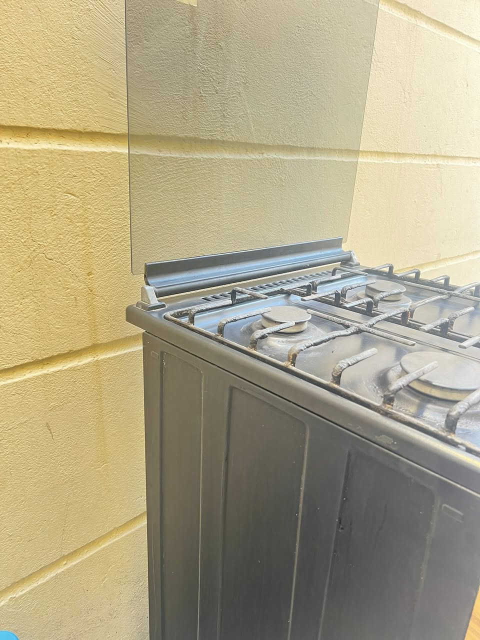 طباخ للبيع مصري استعمال قليل بي ضرر بسيط الجامه الاماميه للفرن بس مابيها اي تاثير السعر ٩٠ وبي مجال  للتواصل خاص


**إذا كنت صاحب هذا الإعلان وتريد حذفه لأي سبب، رجاءا أرسل رسالة إلى الدعم الفني**