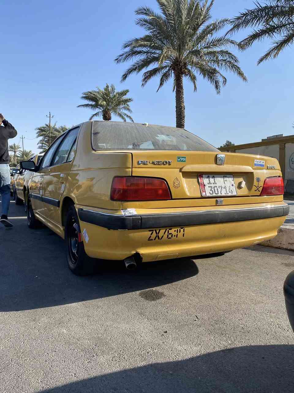 سلام عليكم
بيجو بارص للبيع 

موديل 2015 🧿

مكفوله ماعده هلالات معمره فقط 🚫

مكينه وكير بل جيس 

حداديه امامي خلفي كله جديد 🆕 

تخم تاير جديد 👍🏻

مصفره هيئه وغرامات وسنويه جديده 

تحويل مباشر 

تبريد تدفئه كله شغال 

مكاني بغداد 

السعر 48 وبيها مجال 💸

الاستفسار ☎️***********☎️
