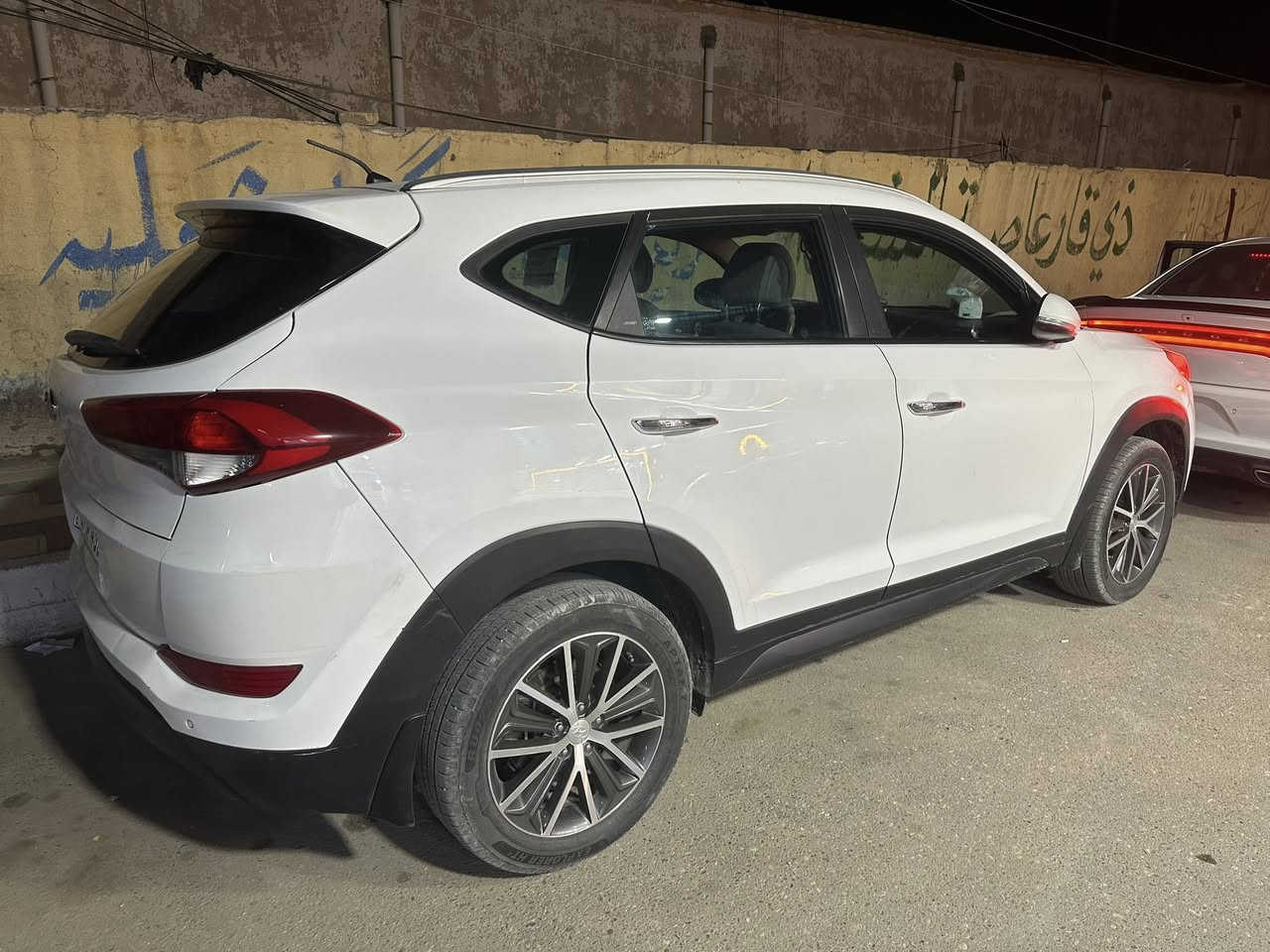 توسان موديل 2016 خليجي نص فول المعروف بي بارد بصيط في مقدمة البندين   165               ***********
