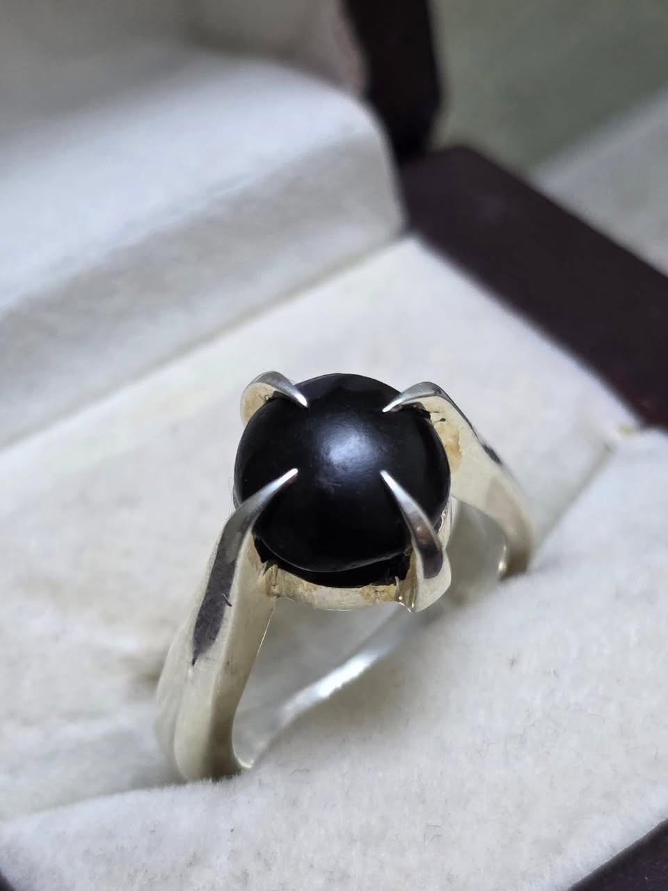 يماني قديم دگمه مثقوبه شفه احمر دم

صياغه سجاد الصائغ 

السعر والتفاصيل على الخاص


**إذا كنت صاحب هذا الإعلان وتريد حذفه لأي سبب، رجاءا أرسل رسالة إلى الدعم الفني**