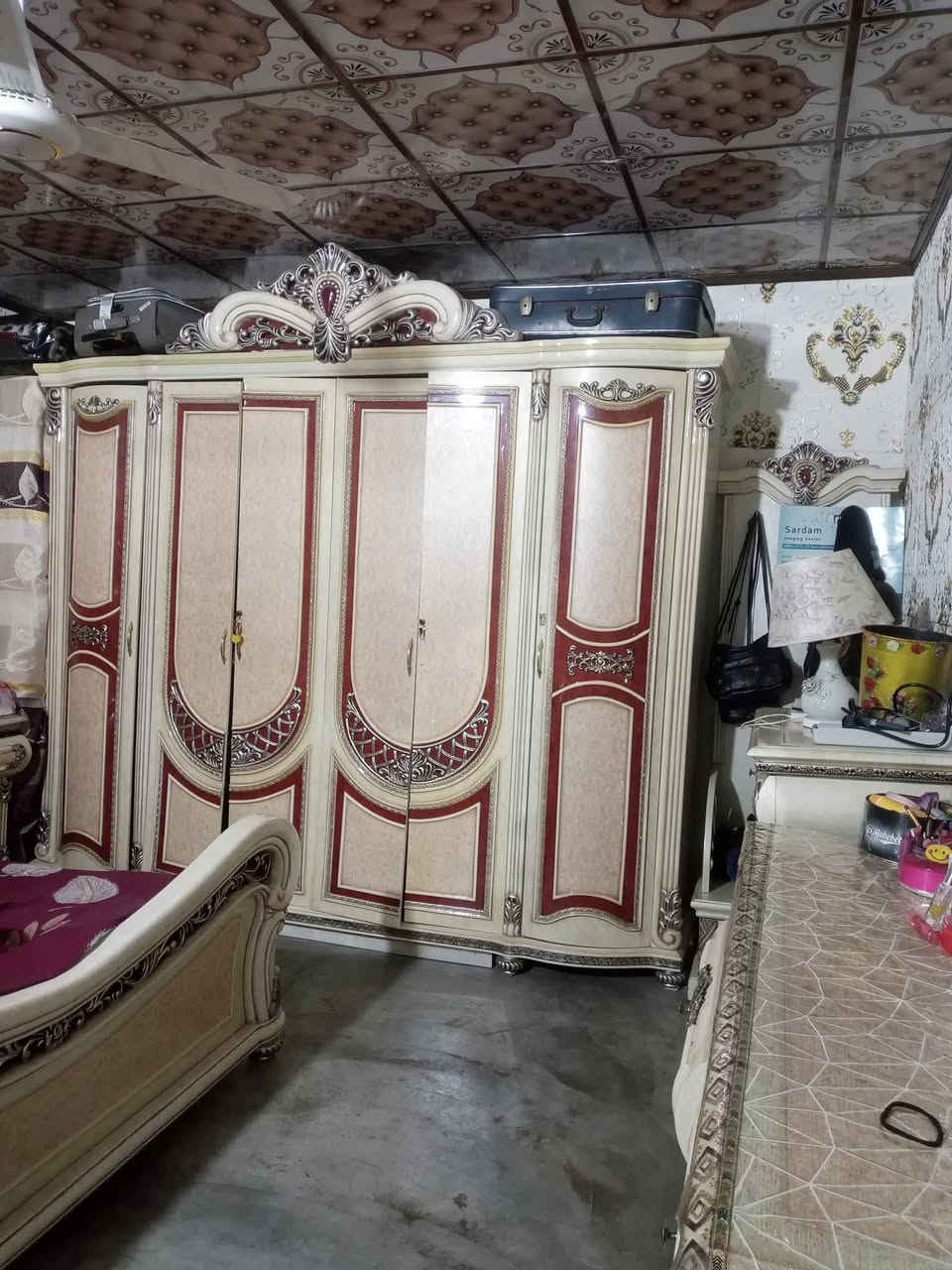 دار للبيع،،خانقين،
ركن،طابقين، فول سيراميك،سقف ثانوي، تغليف الجدران،مساحة 275 م،گراج للسيارة،مع محمية الطيور الزينة،18 م جملون،،
یحتوي طابق الاول علی استقبال کبیر ومطبخ ٤فی ٥ وغرفتین نوم ٤فی٥ وهول داخلي ٤فی٨
وصحیات داخلي وخارجي
وطابق الثاني یحتوي علی غرفە نوم کبیر ومطبخ مع صحیات 
ملاحظە الطابق الاول والطابق الثانی منعزل من ناحیە الکهرباء والماء
 العنوان .كهريزالعليا،كارز بان،،قرب قاعة الفاتحة.
كما يقال، الجار قبل الدار، الجار ذهب الحمدلله ، للمعلومات اکثر الاتصال علی الرقم
،،م،،*********** او مراسله الصفحە
