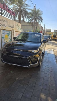 كيا سول 2024 ماشية 33 الف كيلو  دخول جديد بأسمي حرة بدون رقم تترقم كل...