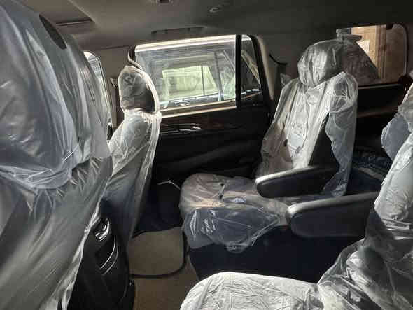 للبيع 
كديلاك اسكاليد
موديل 2020
بلاتينيوم
فول 1/1
فتحه
كشنات جلد 
كشنات كهرباء
كشن VIP
تبريد 3 قطع
هند بريك بصمه
تشغيل عن بعد
مكينه 8سلندر
حادثه بنيد فقط وبارد بلجاملغ بدون دواخل شاصي لغود مكفولات
رقم بغداد الدولي
ماشيه 106 الف 
باسمي
للاستفسار
***********
