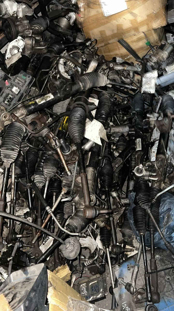 سلام عليكم ورحمة الله وبركاته وصول كميه كبيره من لايت افنجر
وصدر امامي وخلفي ومحرك ٢.٤ ونواعم ويتوفر يده باب داخليه شريط ستيرن اذاين كل شيء يخص ال افنجر موجود
ويوجد لدينا خدمة توصيل الجميع محافظات العراق ***********
