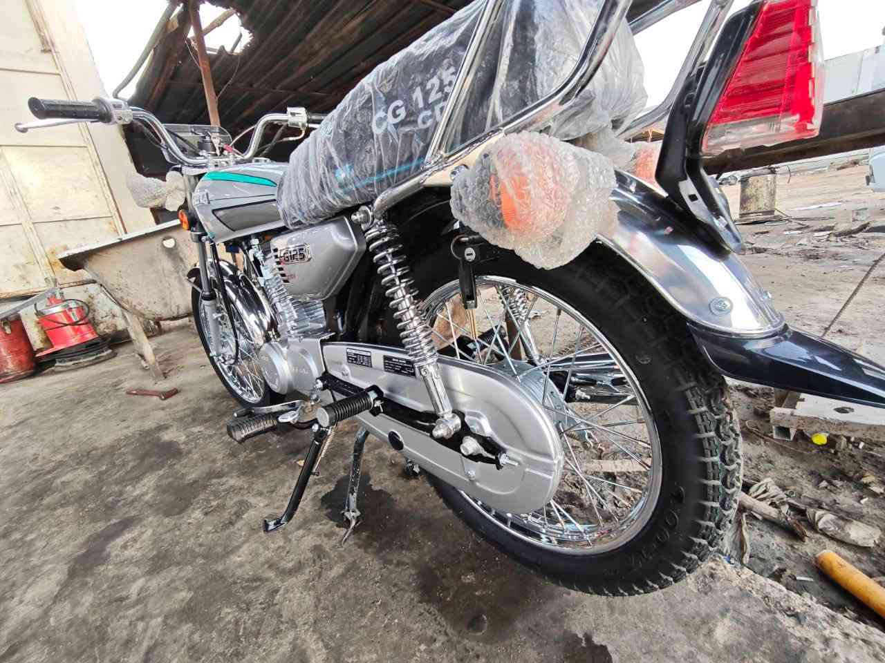 السلام عليكم نامه ارشي دراجة جديده بعدهي ما صالهي اقل من شهر الدراجة موديل 2026السعر 750 بيهي مجال الاستفسار ***********
