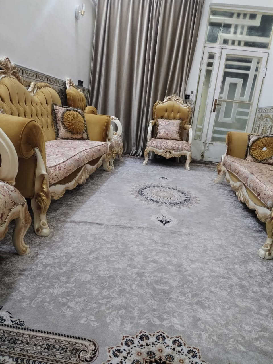 دار للبيع حي القدس ١١٢متر ونص على ساحة 
طابق واحد 
السعر ١٢٠ مع المجال 
مكان المكتب /  ملحق الفارس قرب أسواق آدم 
 *********** 
0783136470
*********** واتساب 
‏‪
