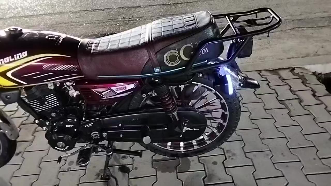 دراجه موديل 2026 يراني سيفان دراجه كفاله عامه برغي مامفتوح بيه كهربايات كله شغاله أوراق اصوليه سعر. 850 ***********
