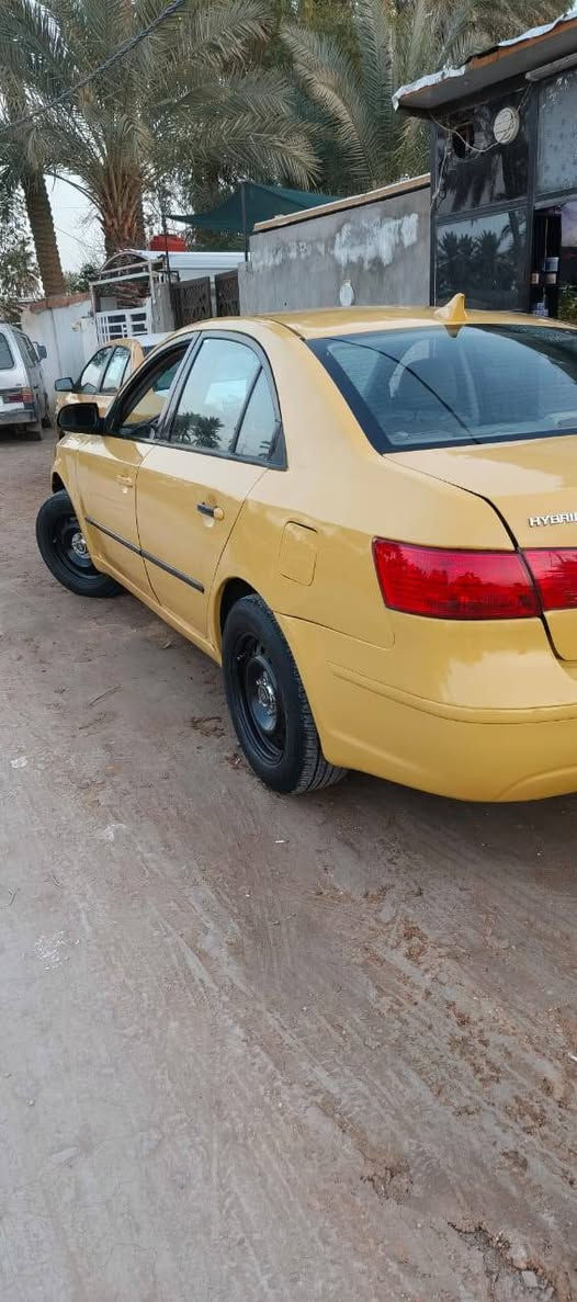 سلام عليكم للبيع سوناتا موديل ٢٠٠٧ محدثه ١٠ سياره جاهزه وخير من الله صبغه جديده مكينه ٢٤٠٠ تبريد تدفئه تخم تاير زنون شاشه رقم بغداد تحويل مباشر مكان السياره بابل سعرها ٧٠ وبيها مجال بسيط رقمي ***********
