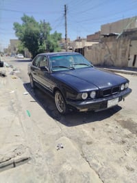 بي ام للبيع موديل 1992 رقم انبار السياره حلوه مكينه كير خير من الله ال...
