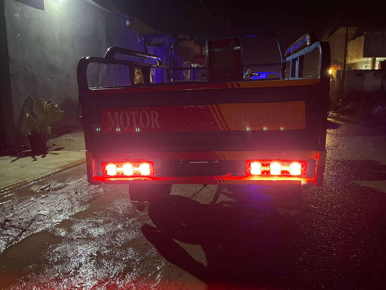 سلام عليكم ستوتاه البيع مديل 21 محرك 24 ستوتاه مكفوله كفاله عام  من ركبه من اوراق اصولي  مكاني بابل الحمزه الغربي السعر1600 وبيهه مجال الشراي رقم التصال *********** متواجد وتساب
