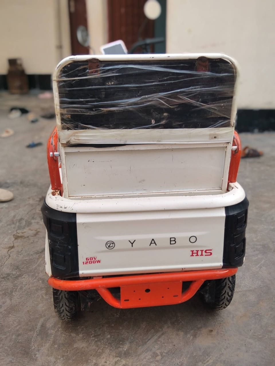 يوجد واتساب ***********
