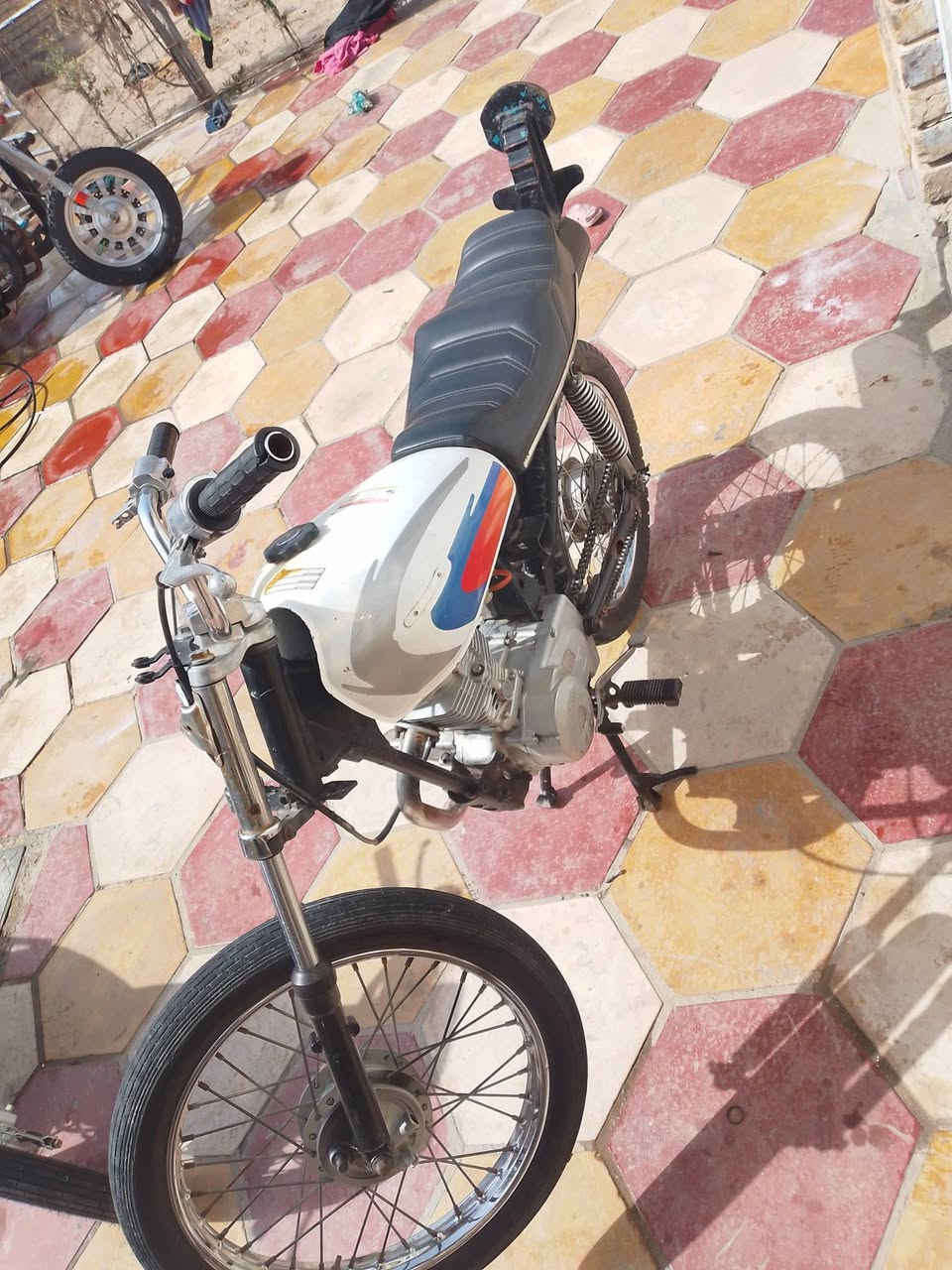 للبيع شلامجه24 كلك كفاله من سرقه سعر275وبيه مجال مكان نجف ***********
